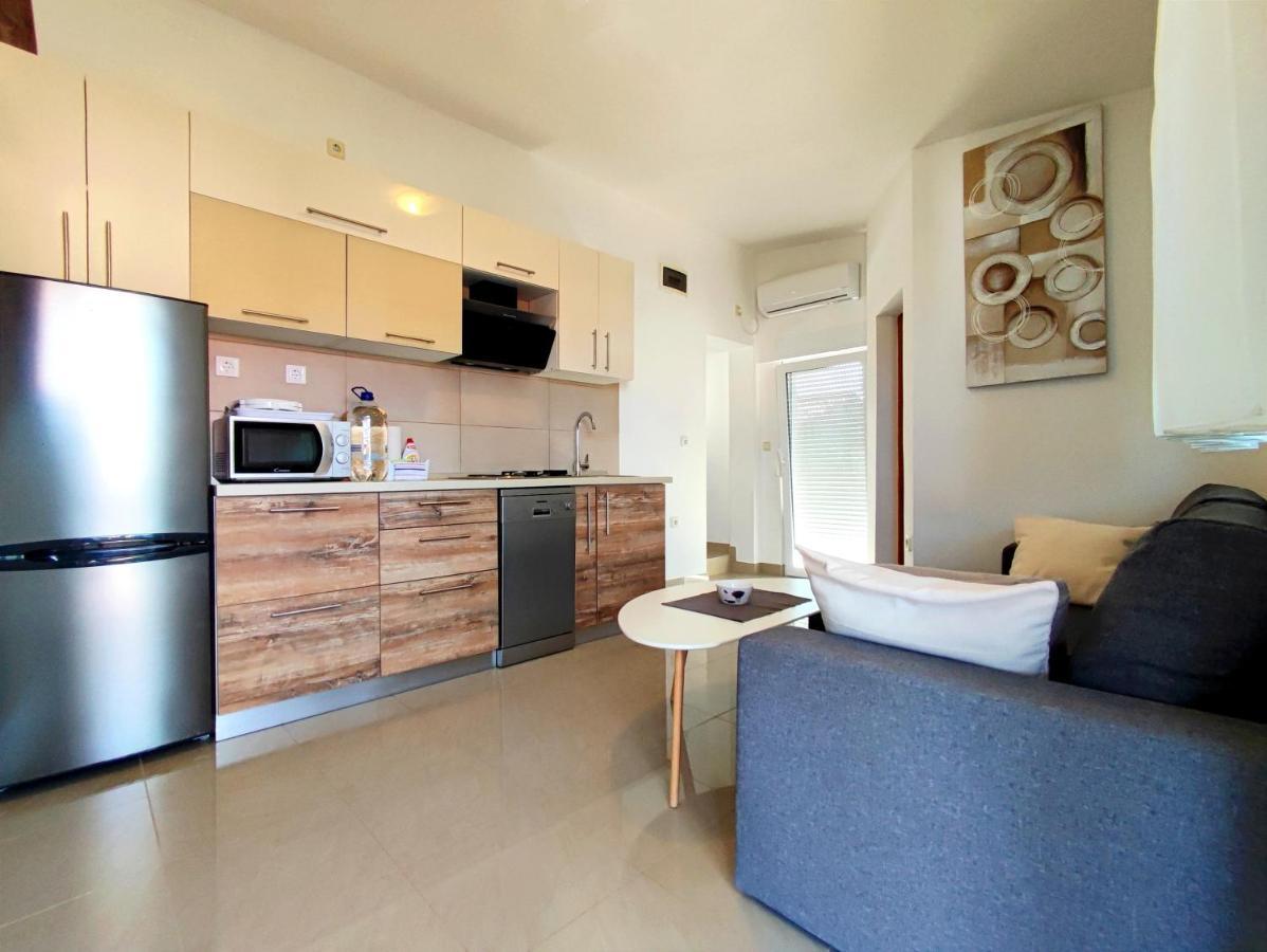 Apartments Jolic Vir Exterior foto